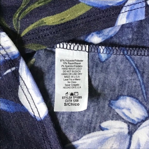 Mai Soli Navy Floral Print Top Size S Tie Sleeves NWT Made In USA - Picture 8 of 8